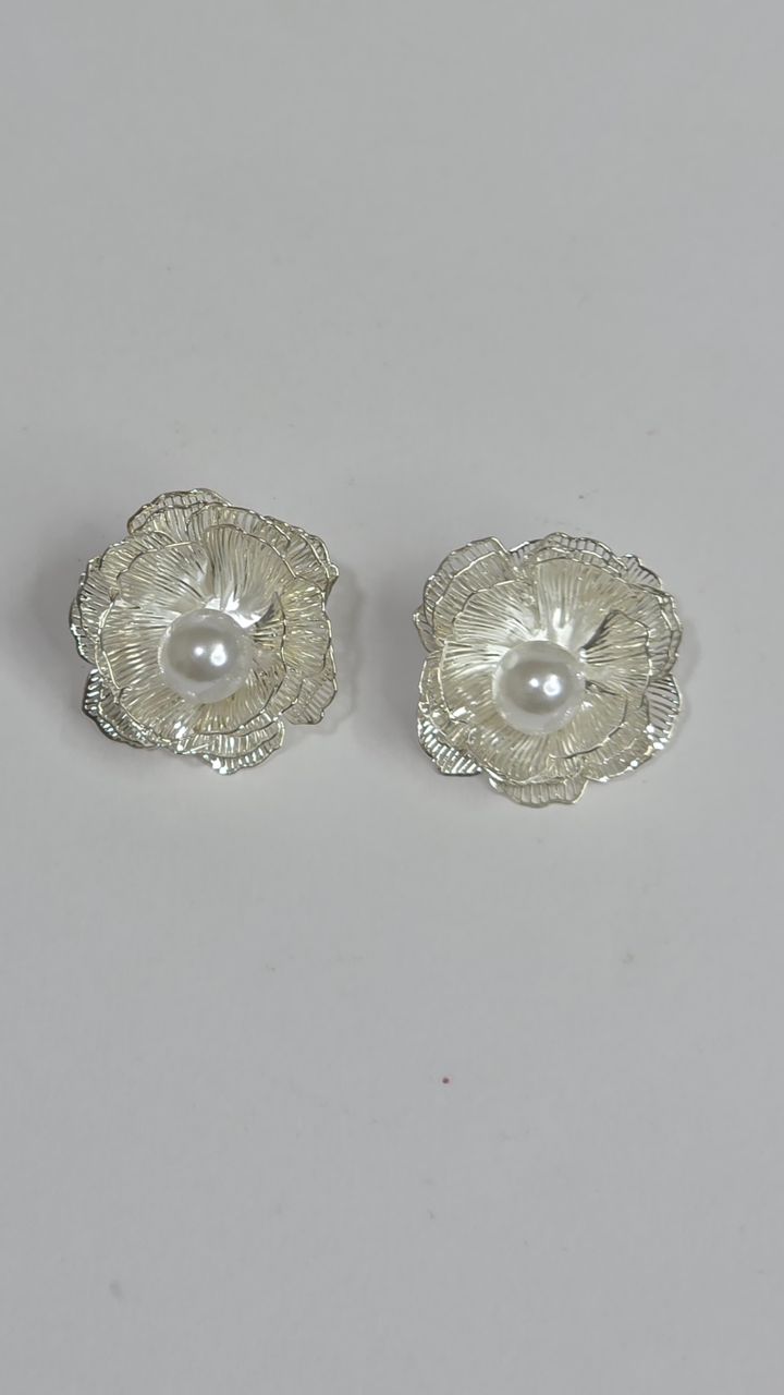 گوشواره شکوفه مروارید 1001